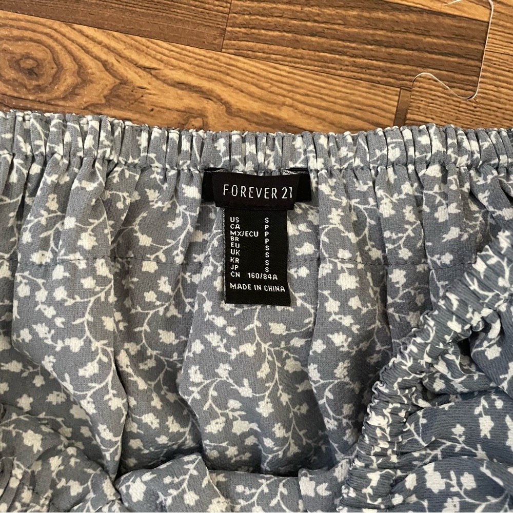Forever 21 Floral Blue and White Strapless Dress Small - Picture 4 of 5